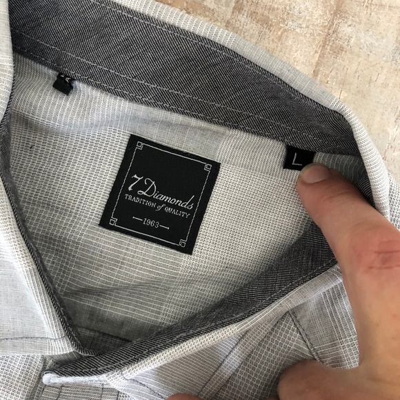 7 Diamonds LS Button Down Size L - Picture 6 of 7